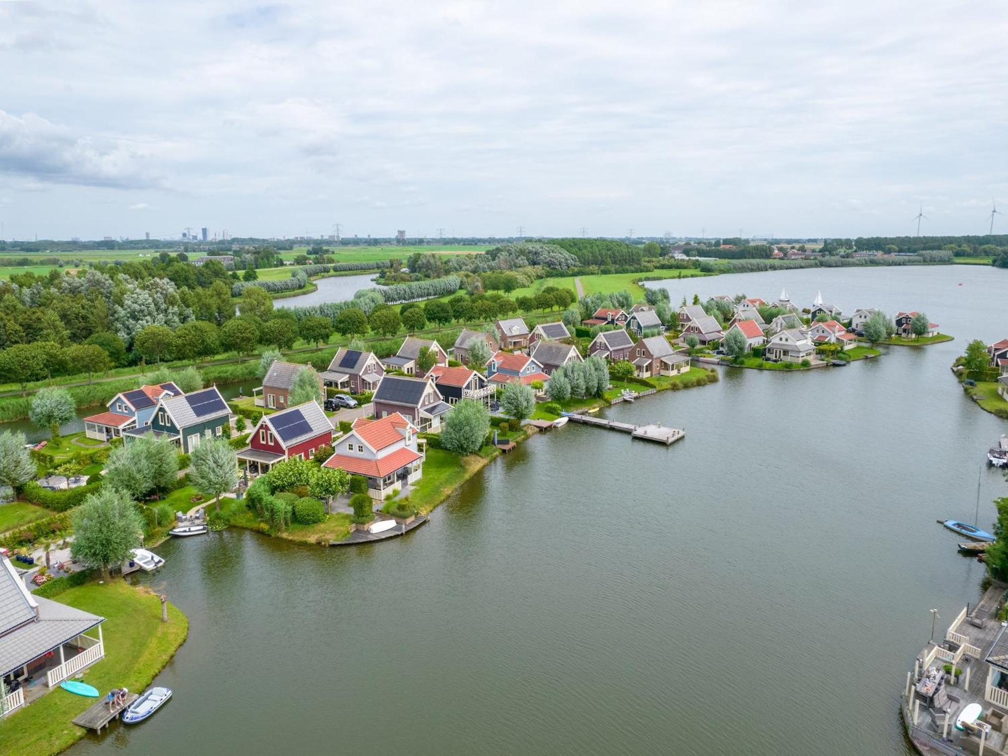 Holiday Home On The Water With Veranda Simonshaven Eksteriør billede