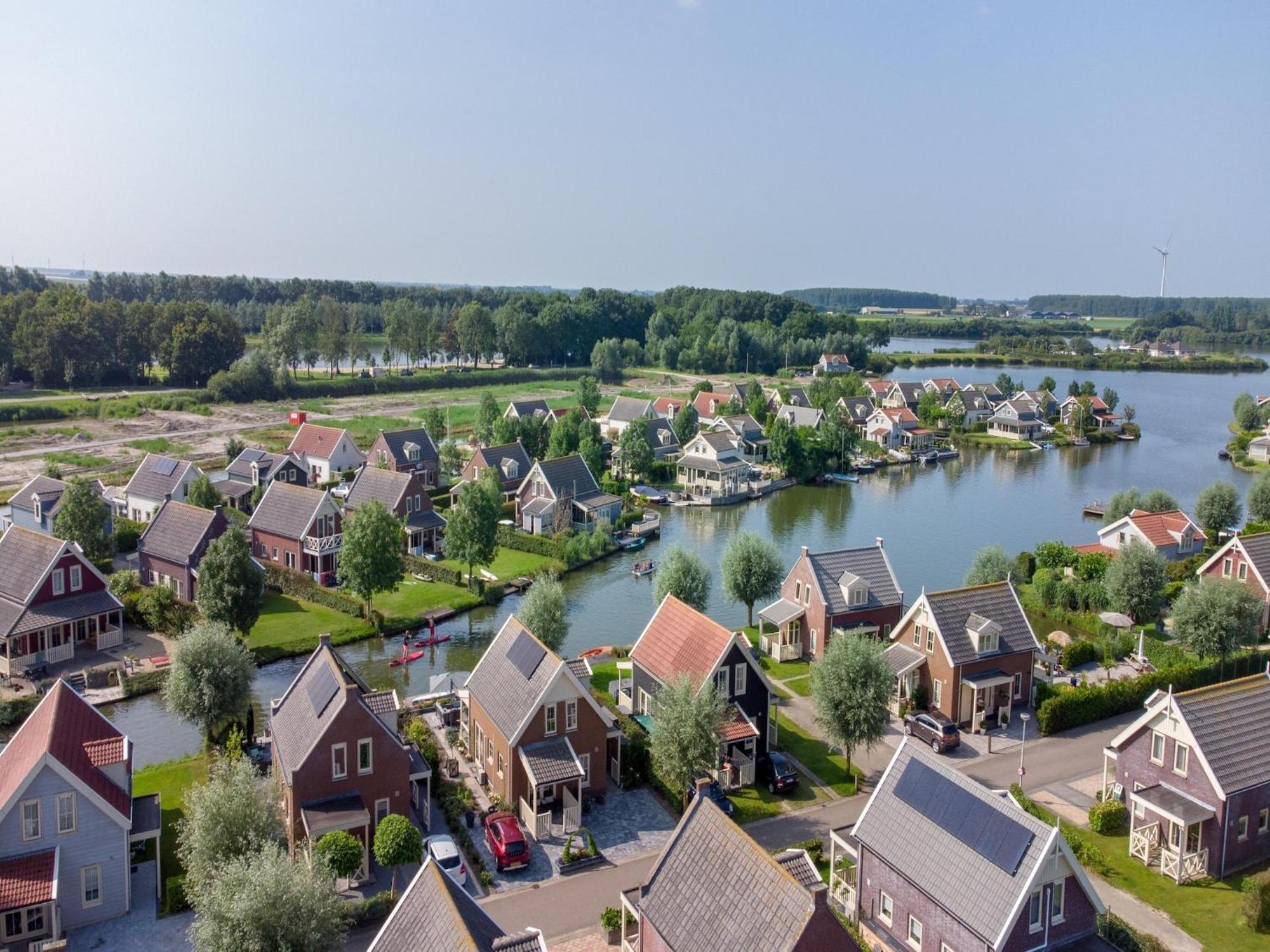 Holiday Home On The Water With Veranda Simonshaven Eksteriør billede